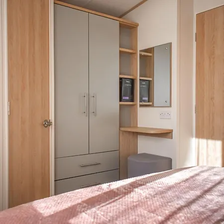 Holiday home The Endeavour - Uk37771